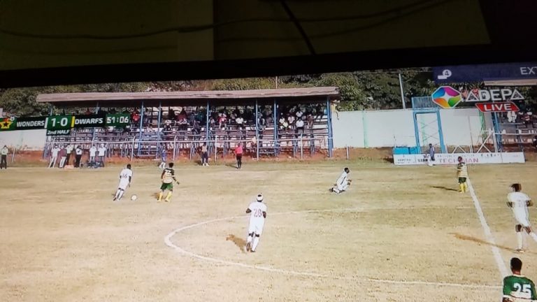 Eleven Wonders defy Ghana government’s order as supporters are allowed to watch Premier League game in Techiman