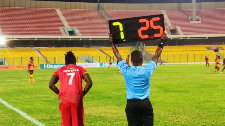 Asante Kotoko supporters ‘tear apart’ uninspiring Evans Adomako despite victory over Legon Cities