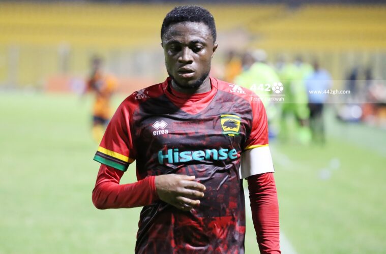 Ghana FA bans Kotoko’s Emmanuel Gyamfi for stamping Andy Akpe