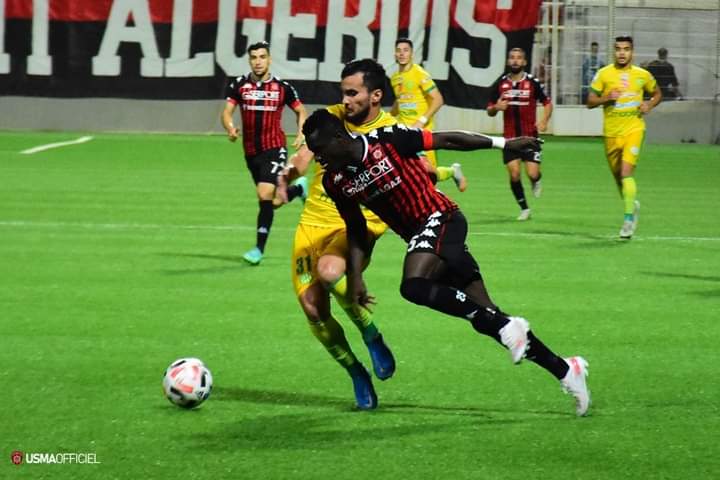 Video: Kwame Poku saves USM Alger with late goal