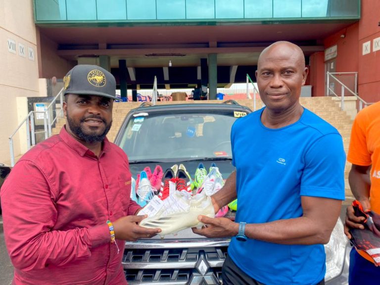 Cheetah FC president Yartey donates QUALITY football boots to Hearts players ahead of Morocco trip