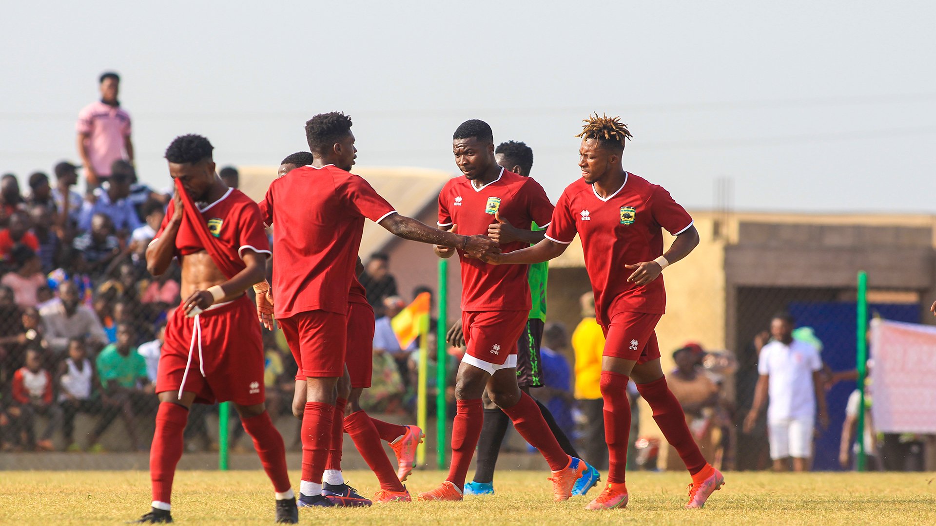 Ten-man Asante Kotoko defeat Asekem FC 3-1 in friendly game [Video + Pictures]