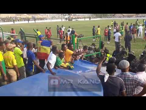 Behind the scenes: Gold Stars supporters charge on players; insist Michael Osei must be sacked