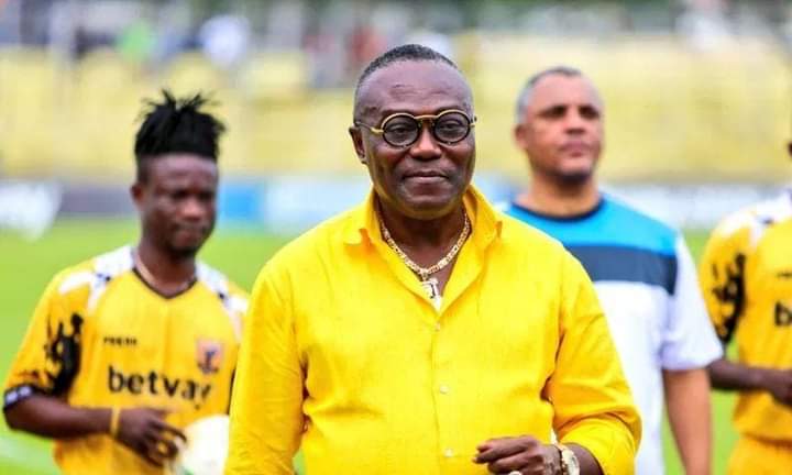 “Fianoo and others are sabotaging Ashanti Gold,” club president Kwaku Frimpong alleges