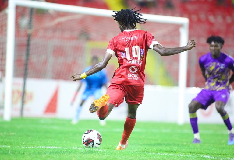 Asante Kotoko 0-2 Medeama: Atinga & Sowah hand Porcupines their first defeat at home